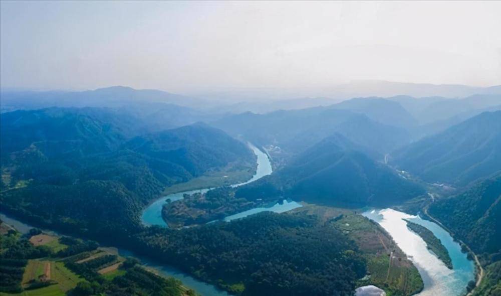 少将王英高买1件衣服5个子女穿3位亲家分别是元帅上将中将