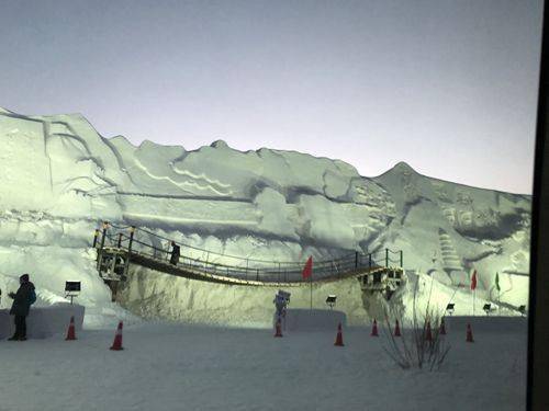 長(zhǎng)春|第三屆全國(guó)學(xué)校冰雪運(yùn)動(dòng)競(jìng)賽暨冰雪嘉年華盛大啟幕