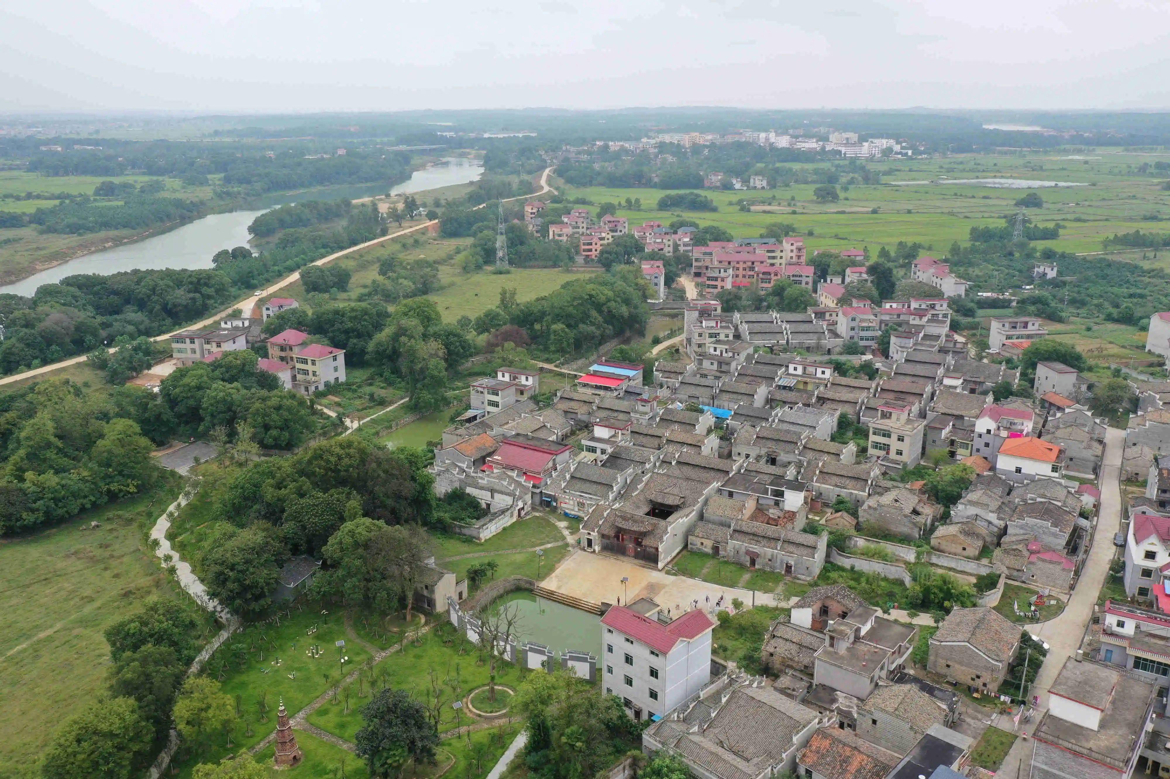 连日来,记者深入吉安市吉州区兴桥镇泉塘村,樟山镇东水村等地采访了解