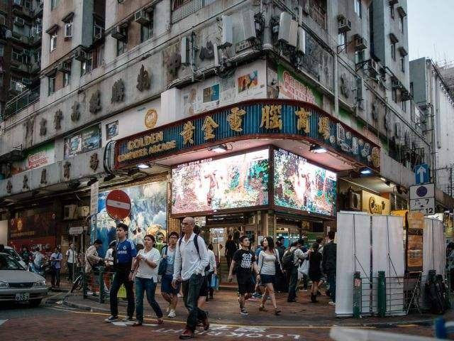 最地道的香港贫民区没有庙街出名却每天人满为患