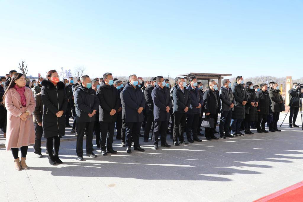 盐池县副县长鲍菊艳在致辞时表示,宁夏盐池滩羊现代产业学院的成立,对