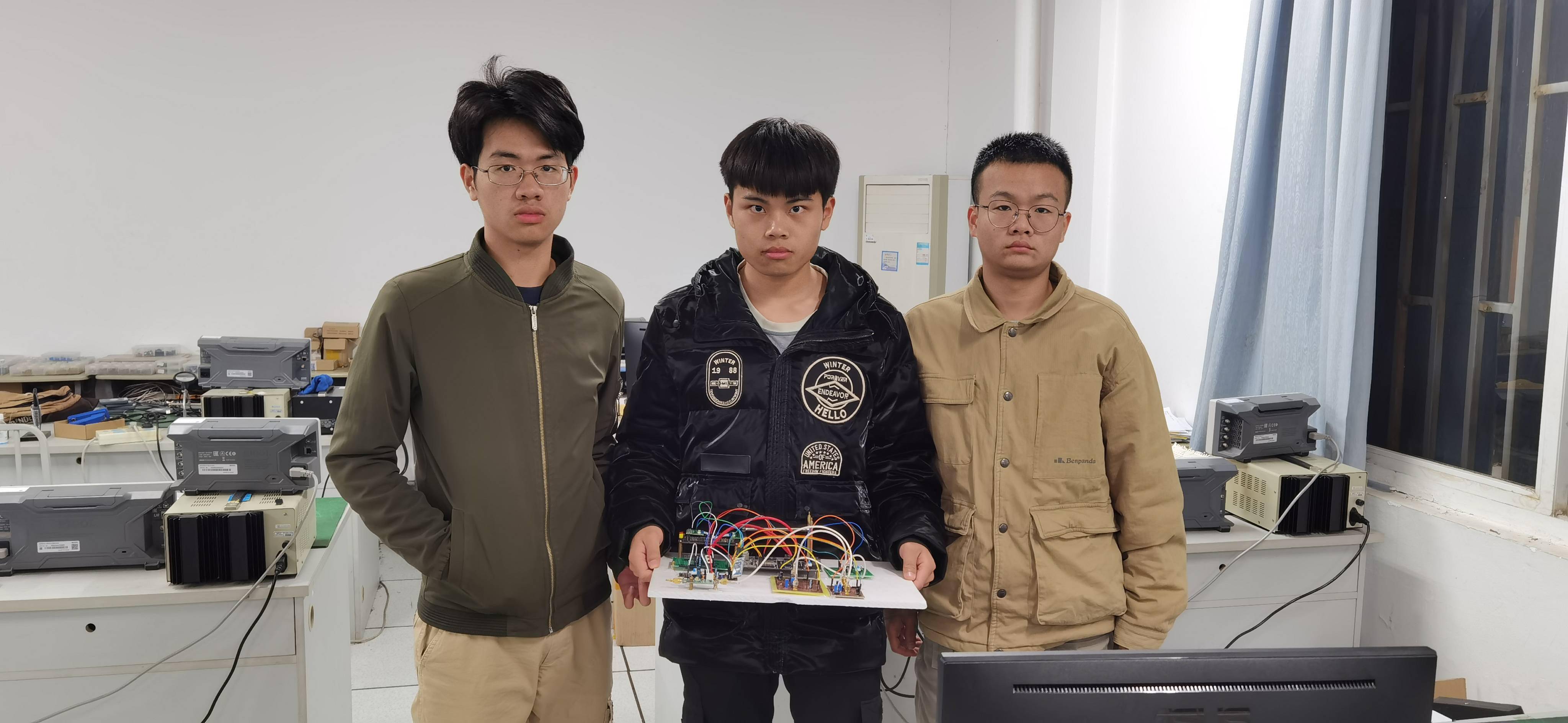武汉一高校学子在全国大学生电子设计竞赛中斩获10项大奖