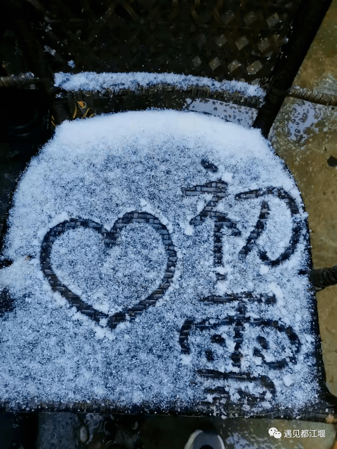 雪景|不负众望！都江堰下雪啦！最美雪景在这里~