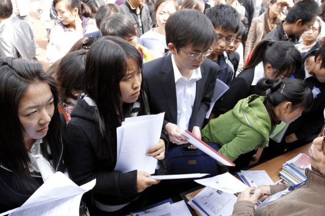 在国内怎么找国外工作 22288964bed046ecae1cf0bae00feead.png