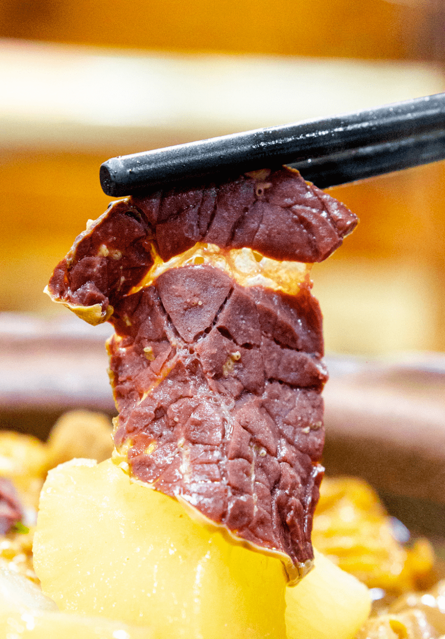 49元的祖传牛杂煲光是汤底就熬足8h暖胃又惹味