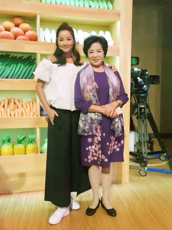 瞿颖的母亲丁家珍:女儿50岁仍未婚单身,让她纠结心痛_常德_胡兵_妈妈