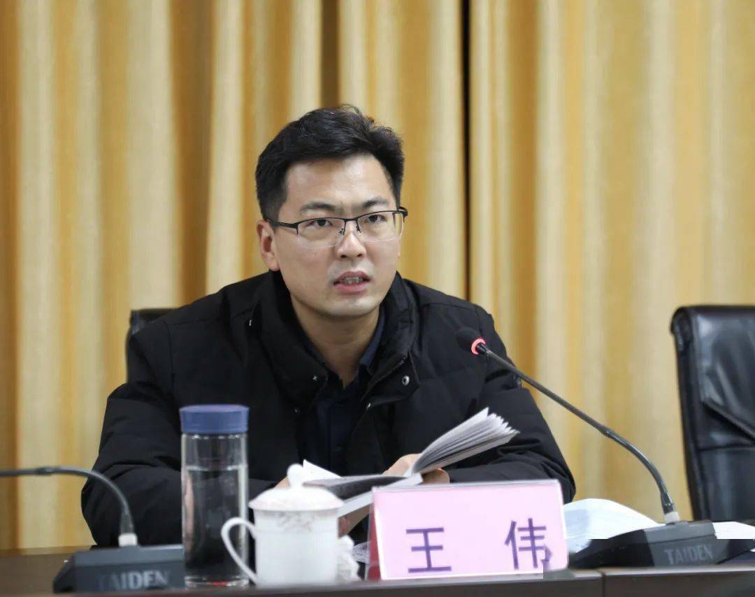 全力以赴共同抗疫上思县召开疫情防控工作调度会议