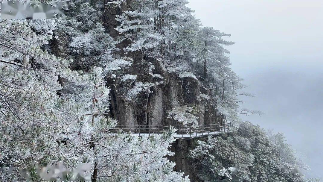 赣县宝莲山雪景图片