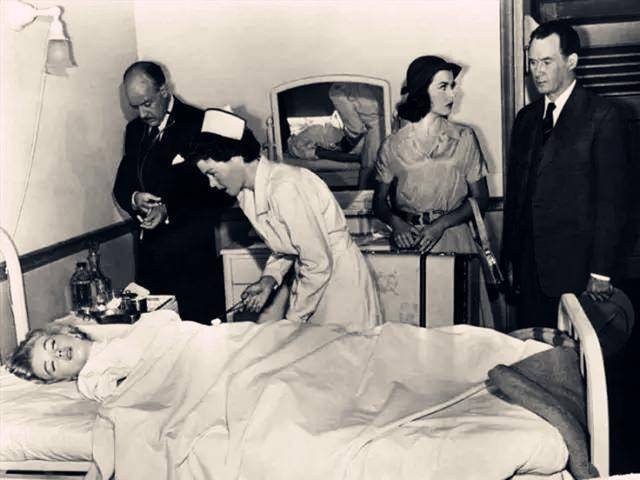 图二赤裸死在公寓,图七遗体现大量尸斑_人们_因为_安眠药