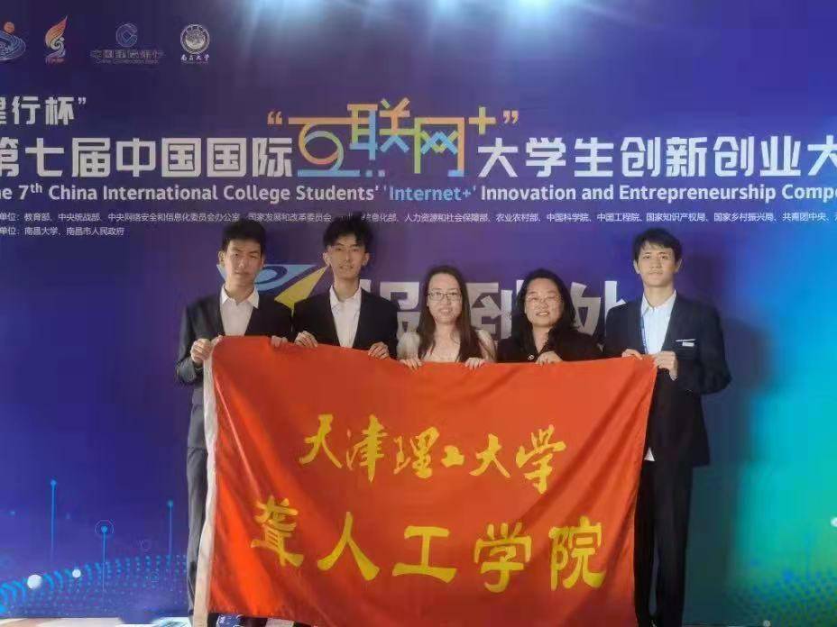 识别率|一群年轻人教“AI”学手语，目标是让千万聋人被“听见”
