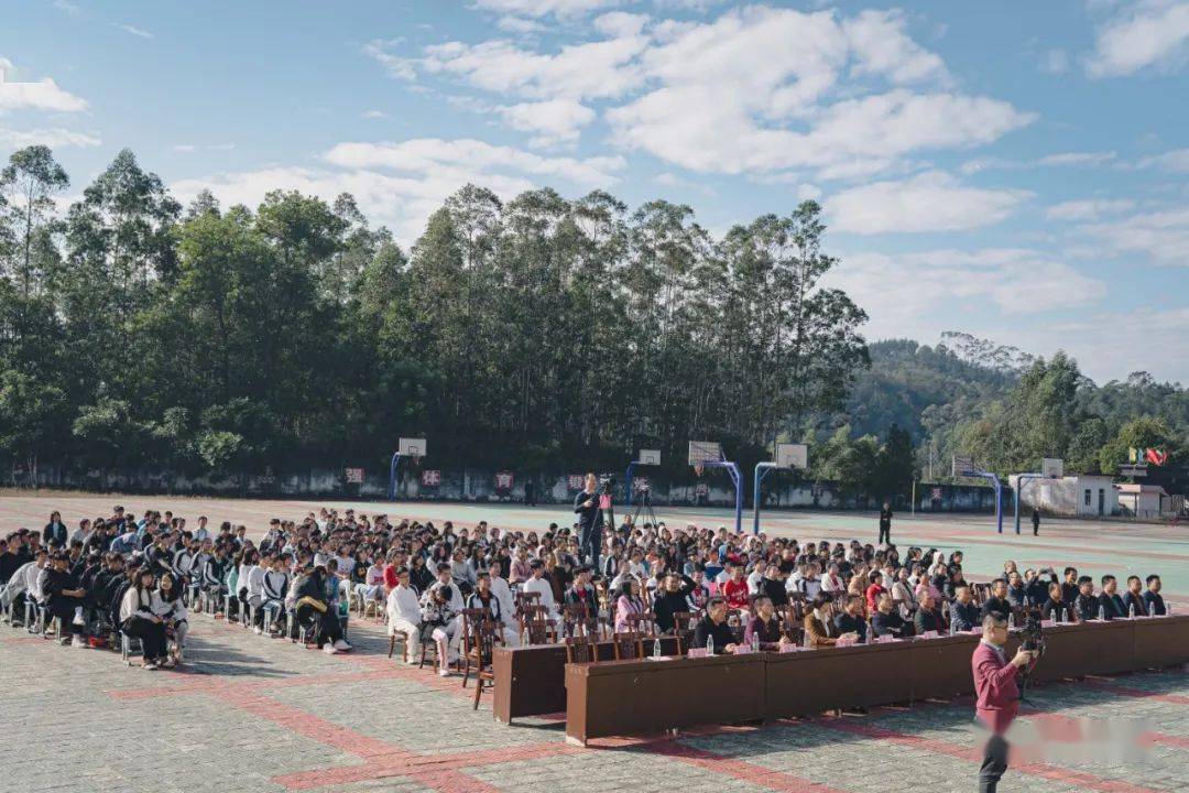 船埔中学与育英中学携手举办2022元旦文艺汇演_表演_武术_普宁市