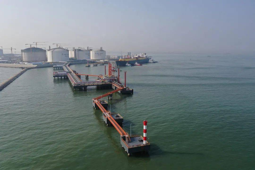 国内首座"双泊位"lng码头在南港工业区正式投用_天津_能力_天然气