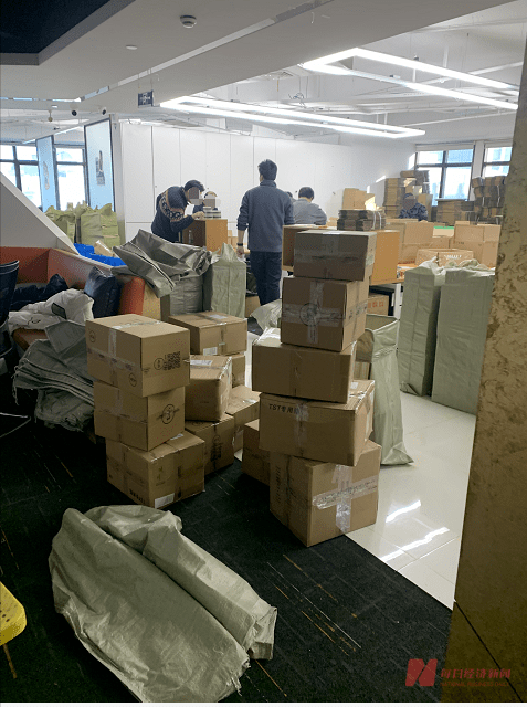" 风波下的张庭公司:豪华总部正常上班,大批货品正在打包_达尔威_秘密