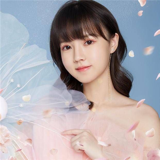 饭思思线下被指身材走样,网友:她靠实力吃饭_萧宇_因为_吐槽