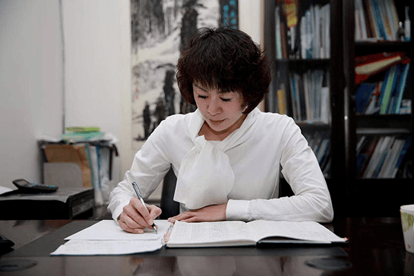 十五年坚守,见证信念的力量_马凤玲_延吉_东方雨虹