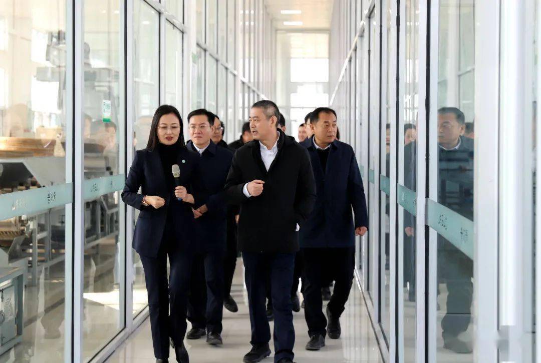 县委书记黄慧林到洙边镇调研农业农村工作