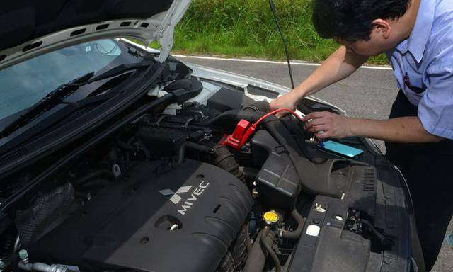 汽車電瓶的使用壽命是多久4s店建議3年換一次