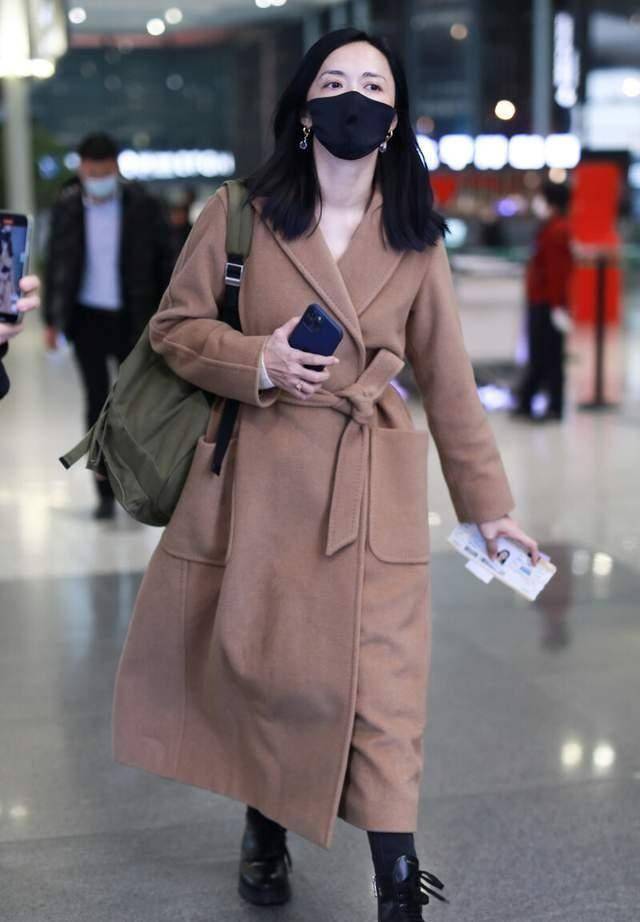 怎么穿衣服才显得有气势 1dc461ca17e447c790d08d533e8c7ab5.jpeg