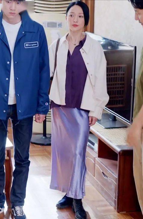 中年人|打开小敏家的衣橱，里头全是“断货王”