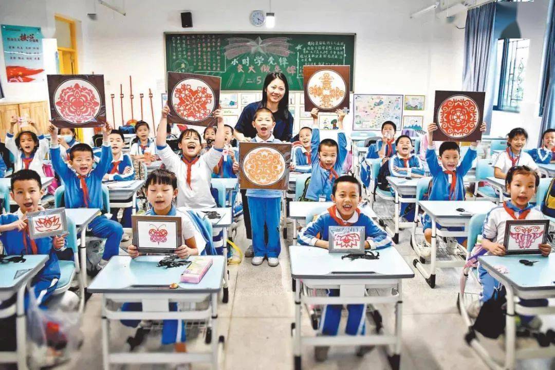 深圳又一高中全面封顶！深圳2021年建成151所学校，新增基础教育学位超13万座