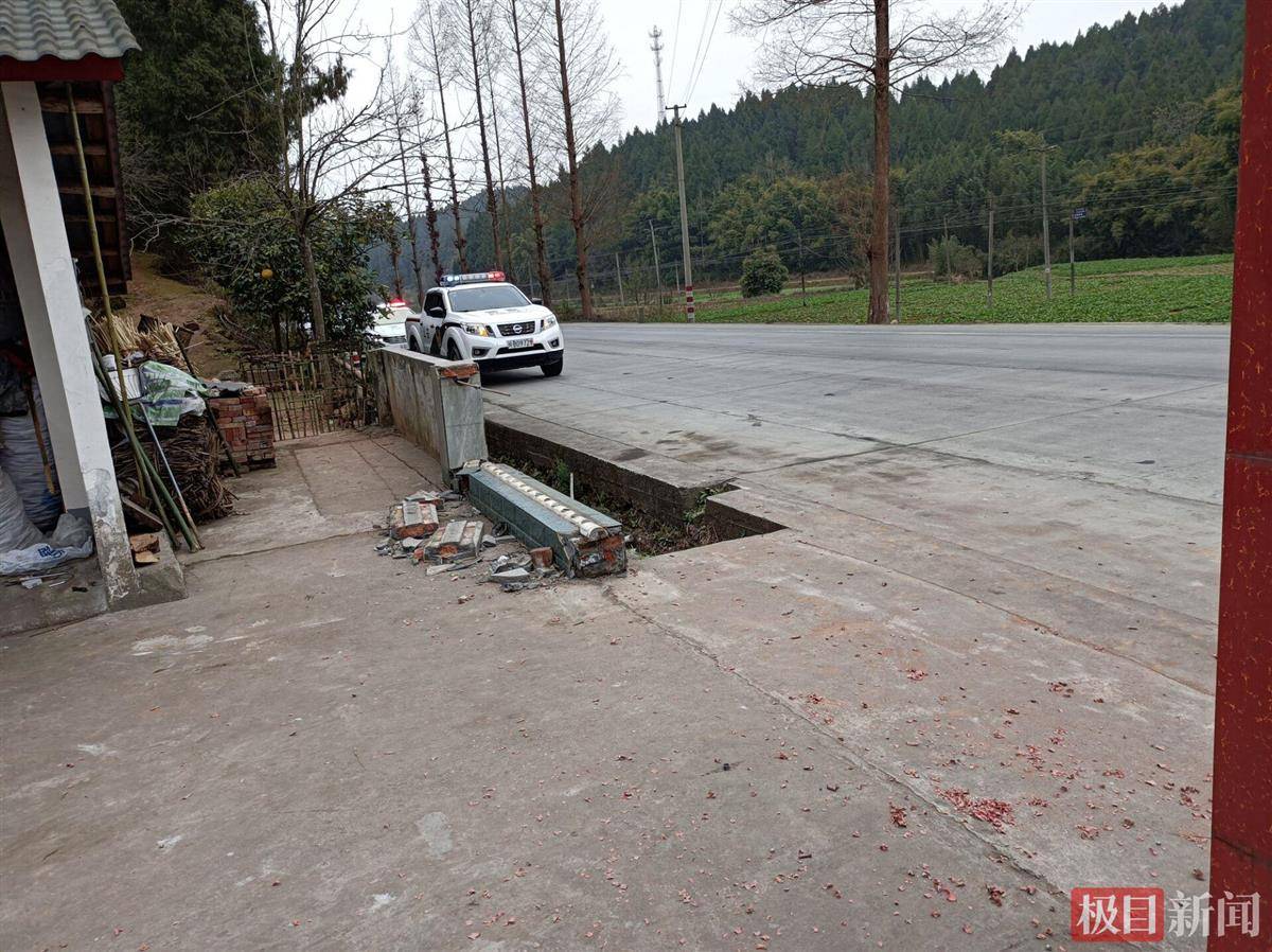 江油论坛昨日江油车祸图片