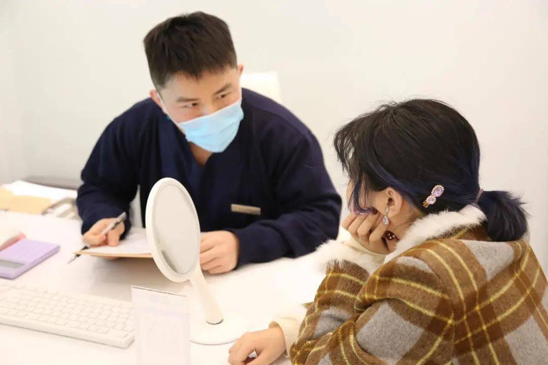 机器欧美明星罕见素颜照大盘点,最美竟是她?曝光美肤秘诀!