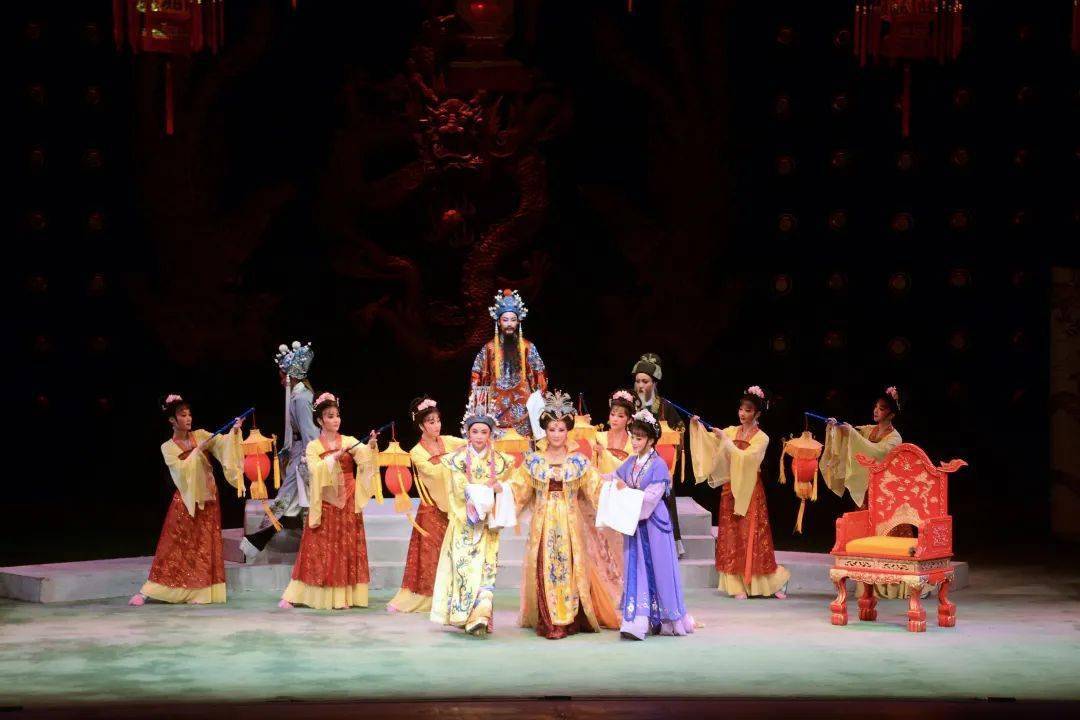 开票中国戏剧梅花奖二度梅得主吴凤花领衔绍兴小百花三看御妹狸猫换