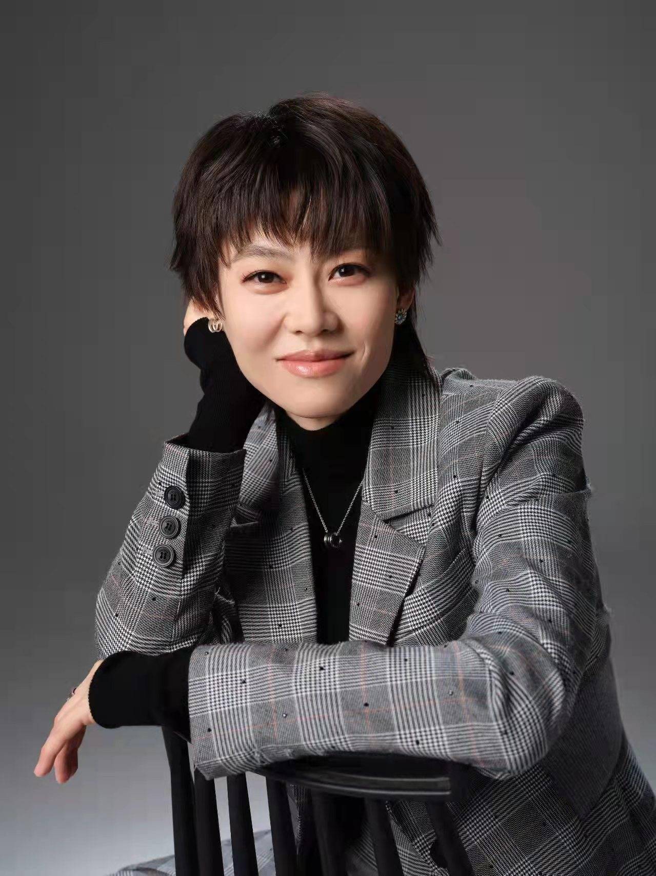 领航在全国各地广泛传唱曲作者亢竹青仅用3天成功完成谱曲