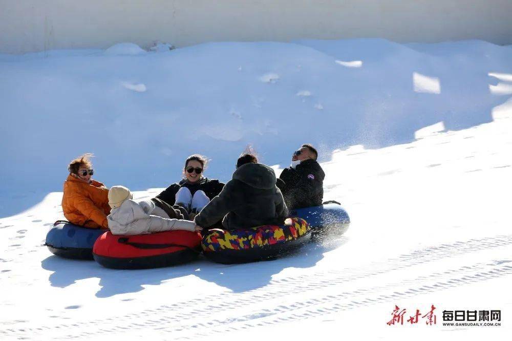 運動_甘肅省_滑雪