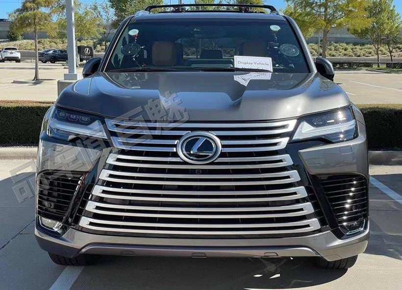 丰田suv新旗舰2023版lx600实拍双涡轮6缸四驱看啥揽胜