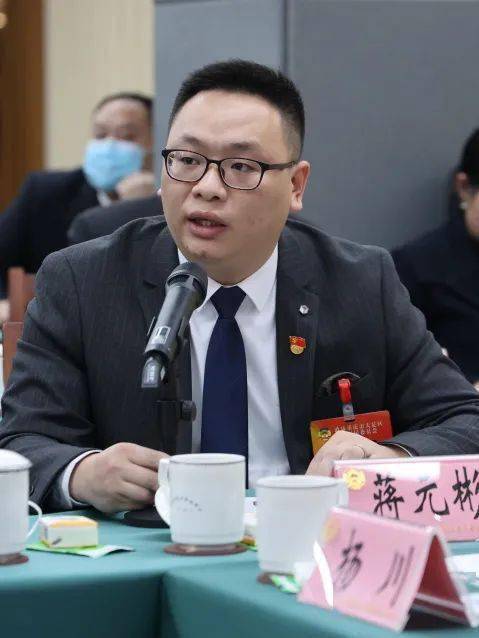 陈一清参加区政协三届一次会议联组协商_发展_大足_企业