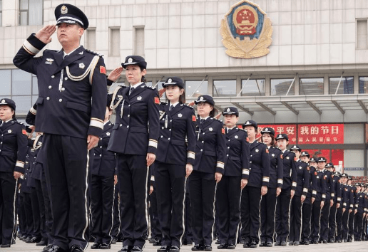 警官是正式警察吗 334742888a17433db60395c49b0a4daf.png