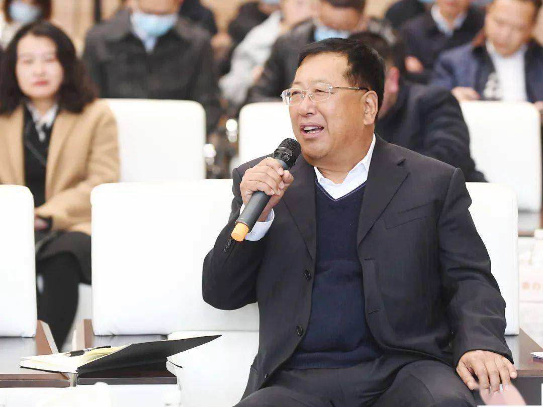 对话区委书记,12家企业代表提了新年希望→_发展_温江区_服务