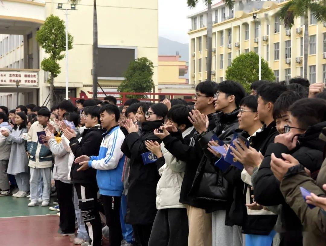 你好警察节丨桂平公安开展庆祝2022年中国人民警察节暨警营开放日活动