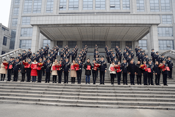 基层动态扬州市公安局江都分局举行庆祝中国人民警察节活动