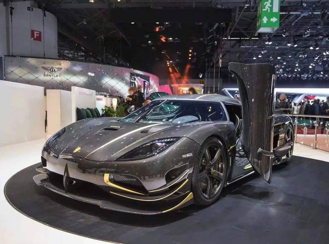 奢華定製版koenigsegg agera rs gryphon海外現車在售中 詳細來詢