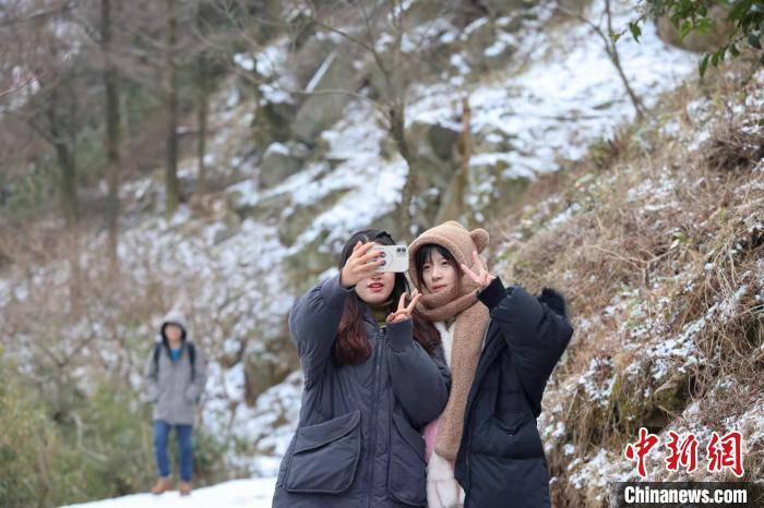 棉袄|2022年，在浙江莫干山邂逅一场初雪