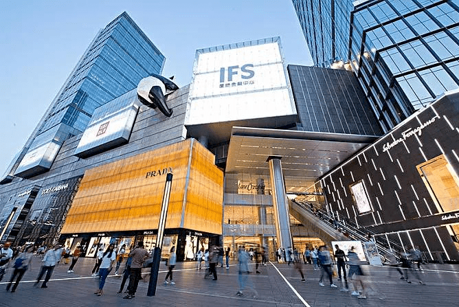 今年4月,成都ifs国际金融中心实现当时全国首个全场景城市综合体ar