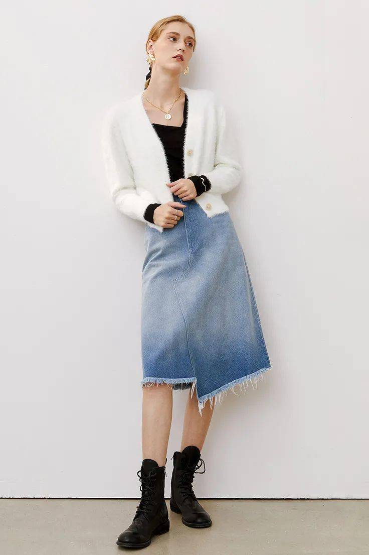 同款毛衣扣子 4268e8d0948345579e8ae0ca9b1b61af.jpeg