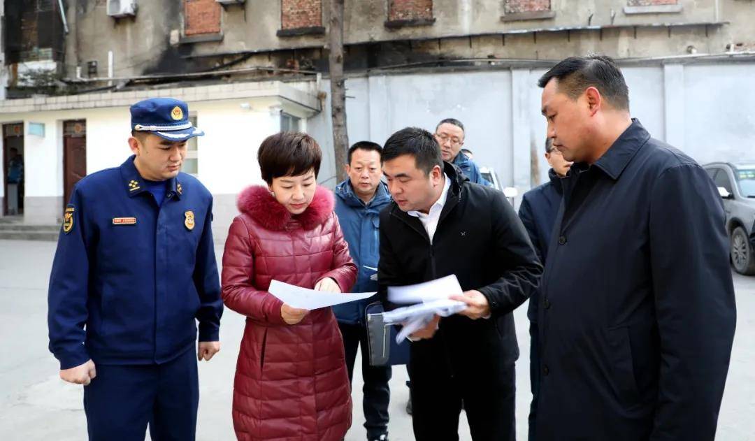 杨满红调研康县现代农业产业示范园数字政府运营指挥中心规划建设等