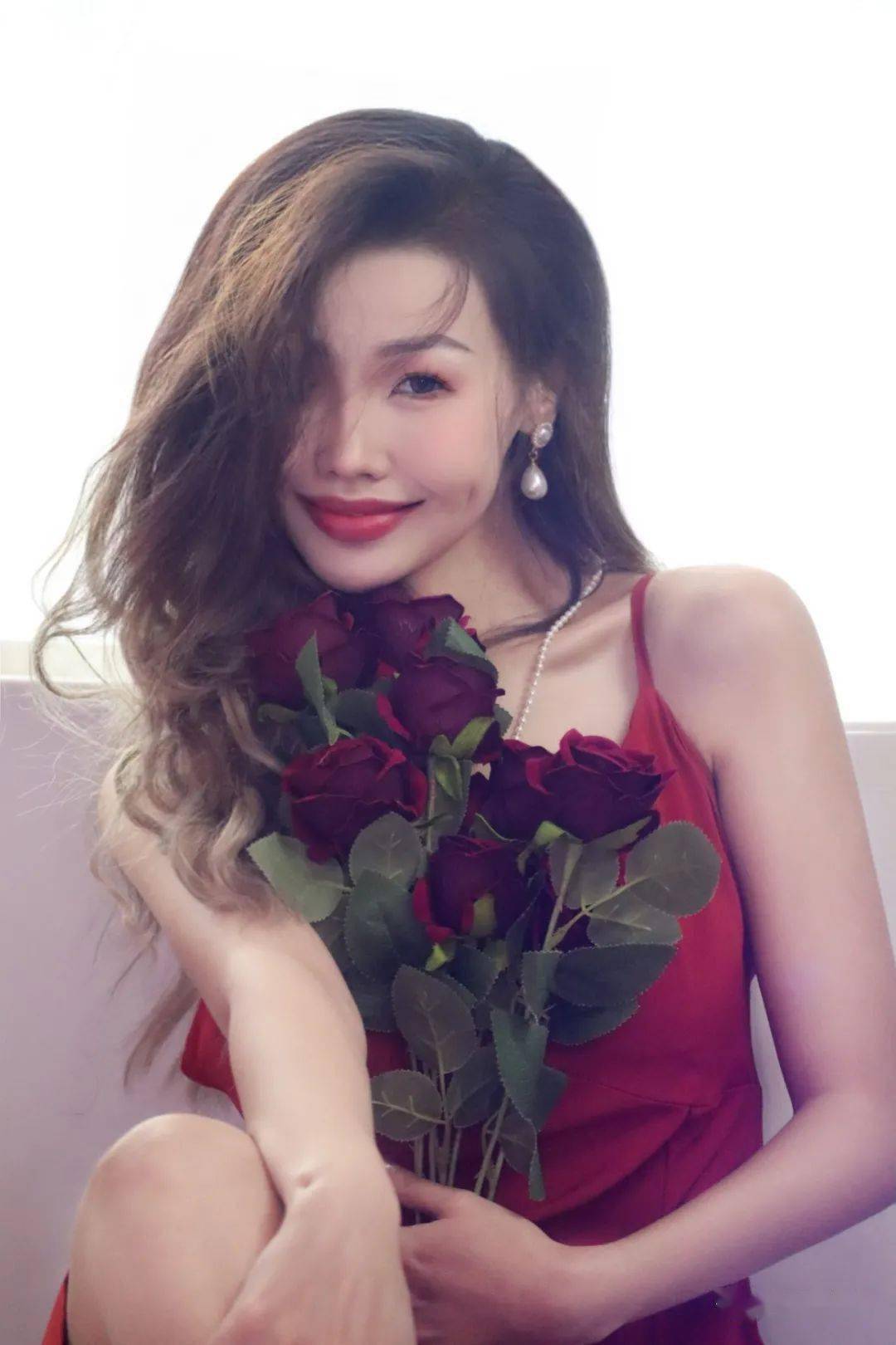 喜讯阿克塞姑娘阿丽娜再次登上央视舞台