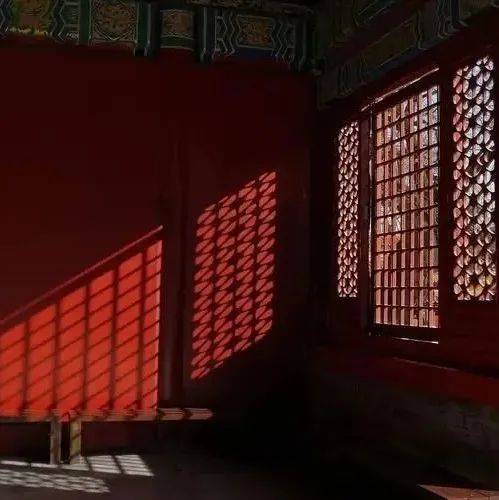 窗影_吴哲群_花于_白于