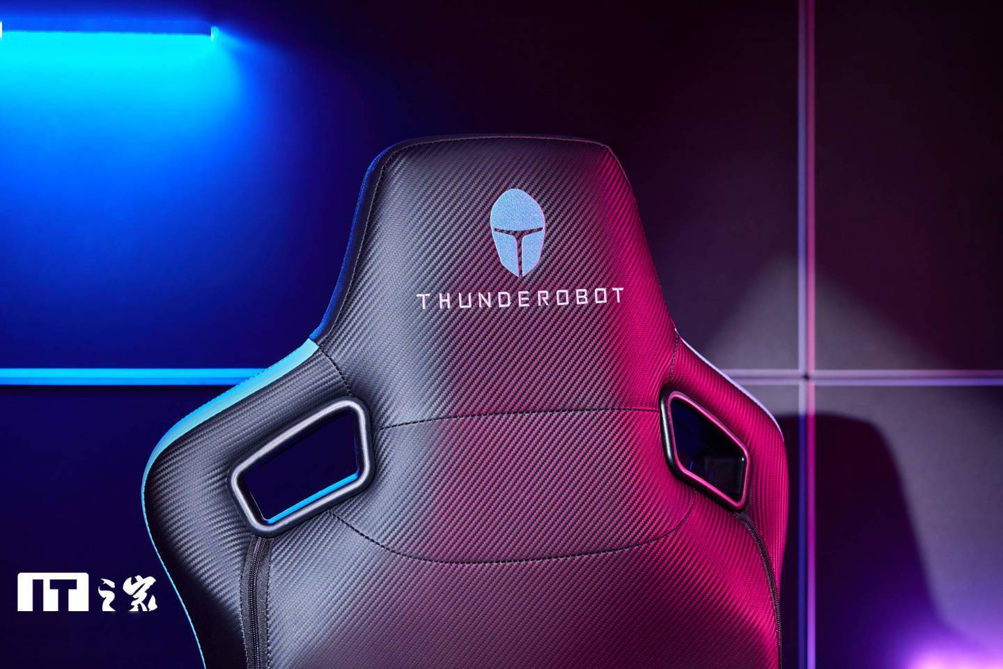 雷神电竞椅 E101 开箱体验：为游戏保驾护航，为工作舒适减压