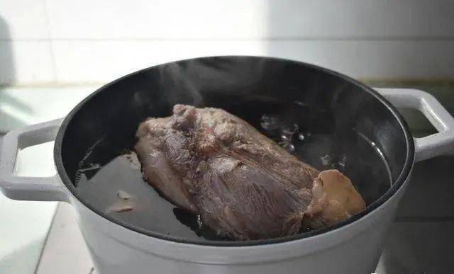 最简单的家庭版卤牛肉 1e53a28004e446c586639a1d42eab188.jpeg