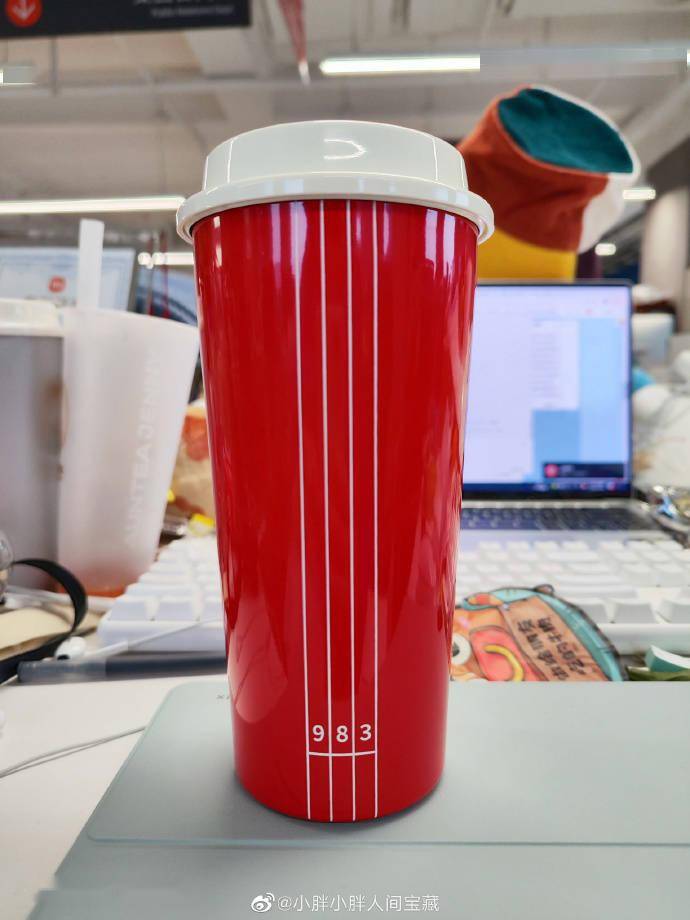 小米雷军超大杯XL 2022新年特别款图片曝光