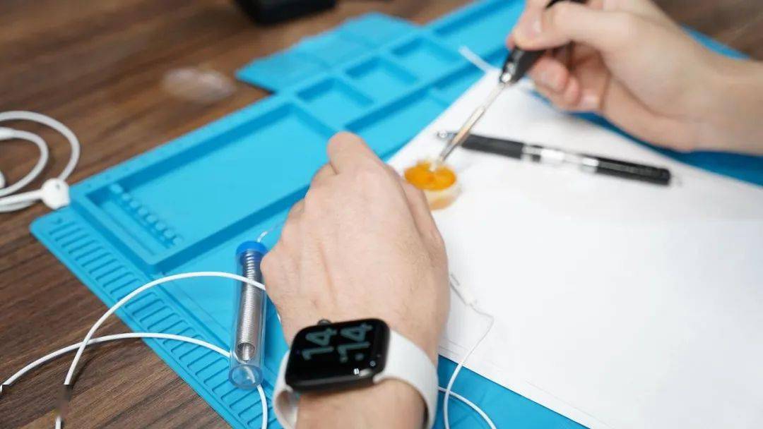 四款骁龙8系列手机拍照横评！各有各的离谱。。。