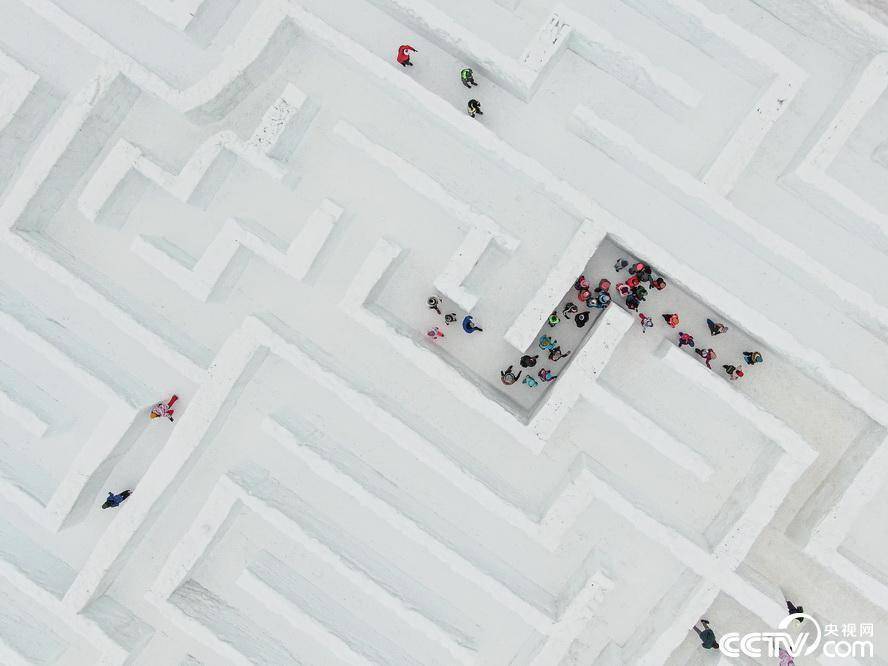 冰雪迷宫|波兰：世界最大冰雪迷宫占地3000平米