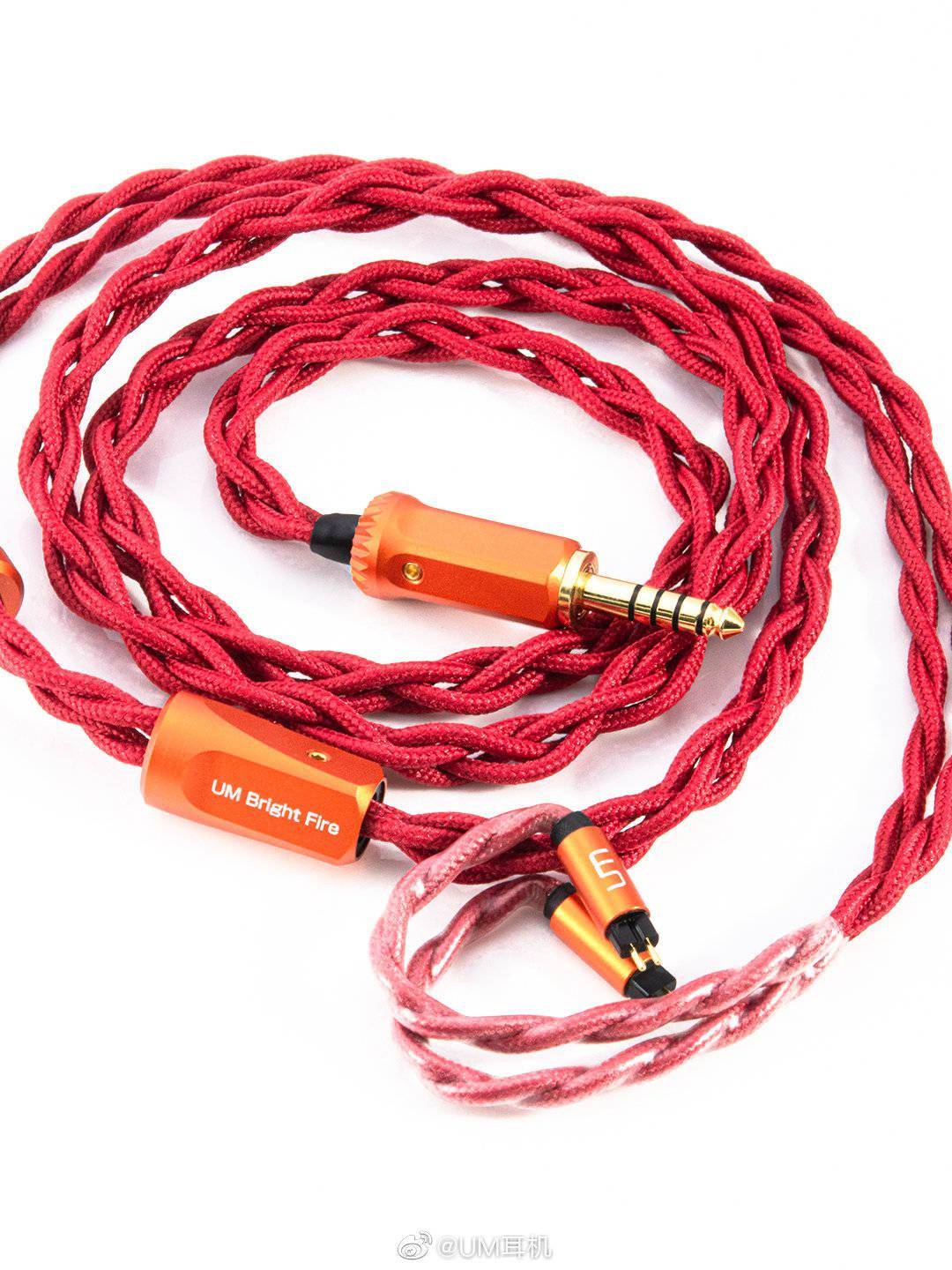 陶瓷|UM 发布 Red Halo/FE 旗舰耳机：骨传导+12 动铁，全球限量 20 副