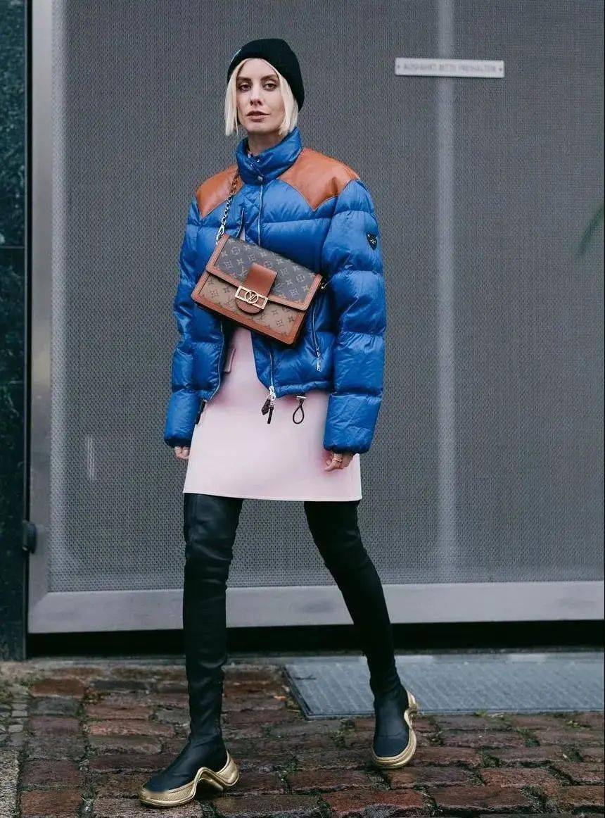 身材 “大衣”失宠了？现在流行这么穿！保暖又显瘦！