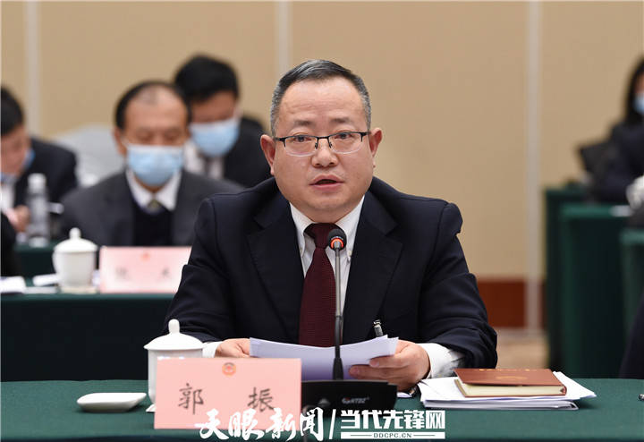 两会现场速递郭振委员加大生态功能转移支付建设贵州更美绿水青山